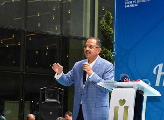 Bakan Özhaseki "100 metrekarenin yüzde 85’i vatandaşa verilecek"