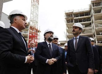 Bakan Kurum ‘Sur Yapı Antalya örnek bir şehircilik projesi’