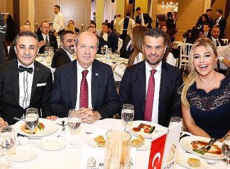 KKTC Başbakanı Tatar Emlakçılarla Buluştu!