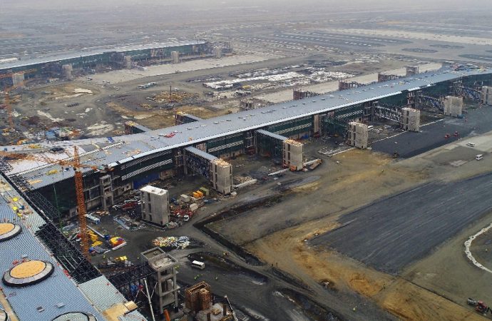 3. Havalimanı'nda bağlantı yolları tamamlandı, sıra metroda..