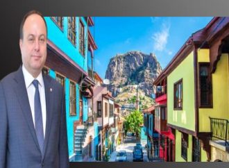 "Artık geçerken uğranacak değil, konaklanıp keşfedilecek bir şehiriz"