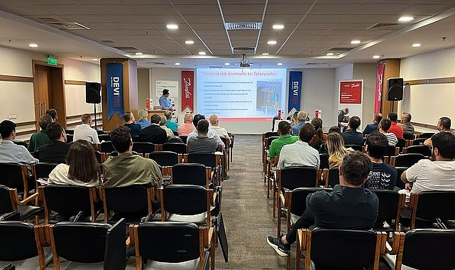 Danfoss İklimlendirme Çözümleri Türkiye, İzmir'de Konut Isıtmasına Yönelik Eğitim Düzenledi!