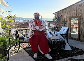 Dünyanın ilk “İki Kişilik Teras Restoranı” AYVALIK