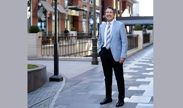 Kaan Yücel'den Uluslararası Başarı! Macaristan'ın En Etkili 50 Gayrimenkul Lideri Arasında!