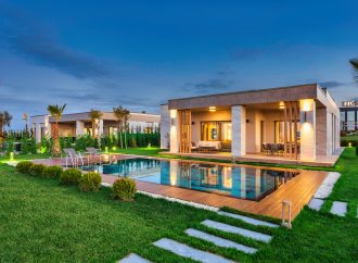 Akyapı’nın Büyükçekmece’deki Lüks Villa Projesi Big Country’de Yaşam Başladı!