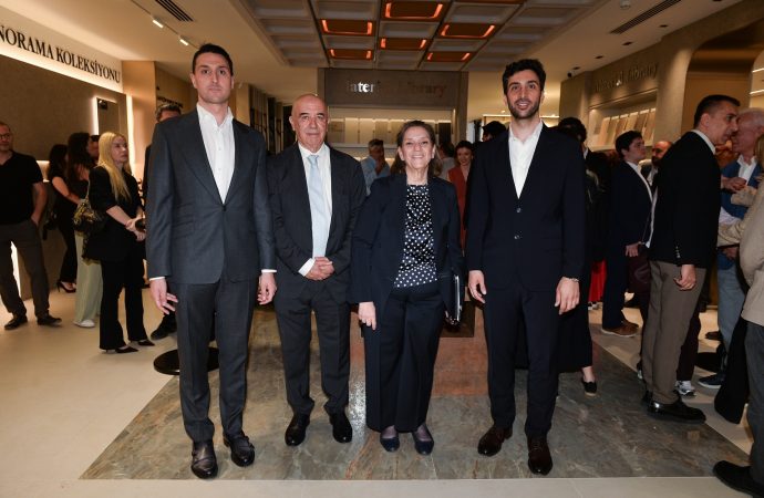 Kaleseramik, “Yaşayan Mekânlar” Konseptini Antalya’ya Taşıdı; 40 Yıllık İş Ortağı Aytaş Yapı’nın Yenilenen Mağazası Açıldı.