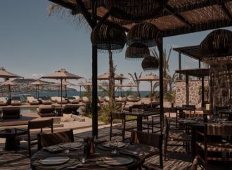 OKU Bodrum Kapılarını Açtı. Ege’nin Turkuaz Suları Sessiz Lüks Temasıyla Tanışıyor