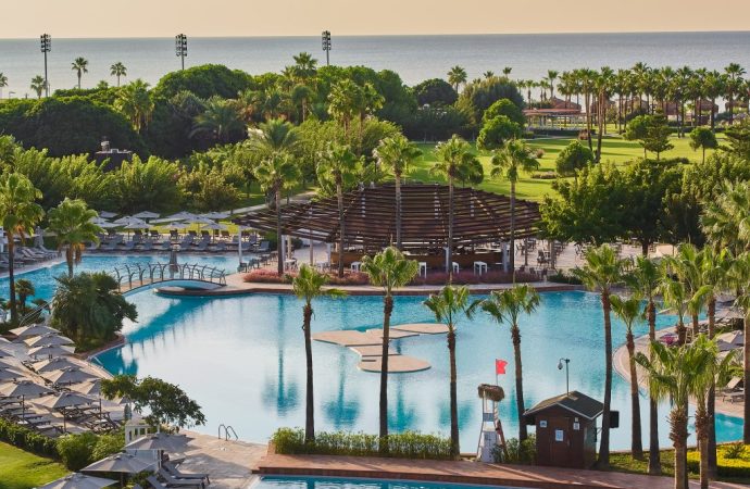 Barut Hotels, Misafir Deneyimini Aytaç Kart İmzalı Müzik Seçkileriyle Zenginleştiriyor