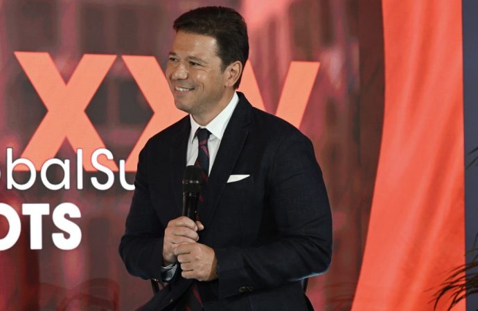 DESA CEO’su Burak Çelet, Milano Moda Haftası’nda Lüksün Yeni Üretim Modelini Anlattı…