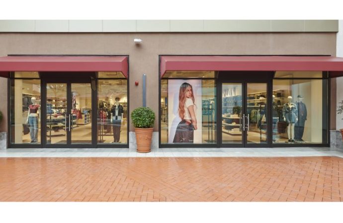 Calvin Klein, Yeni Mağazasını Village’da Açtı